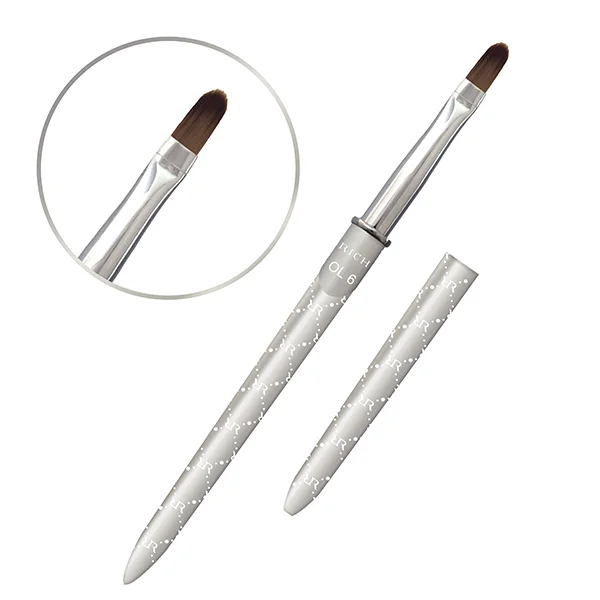 LuxeLine Oval long #6 brush